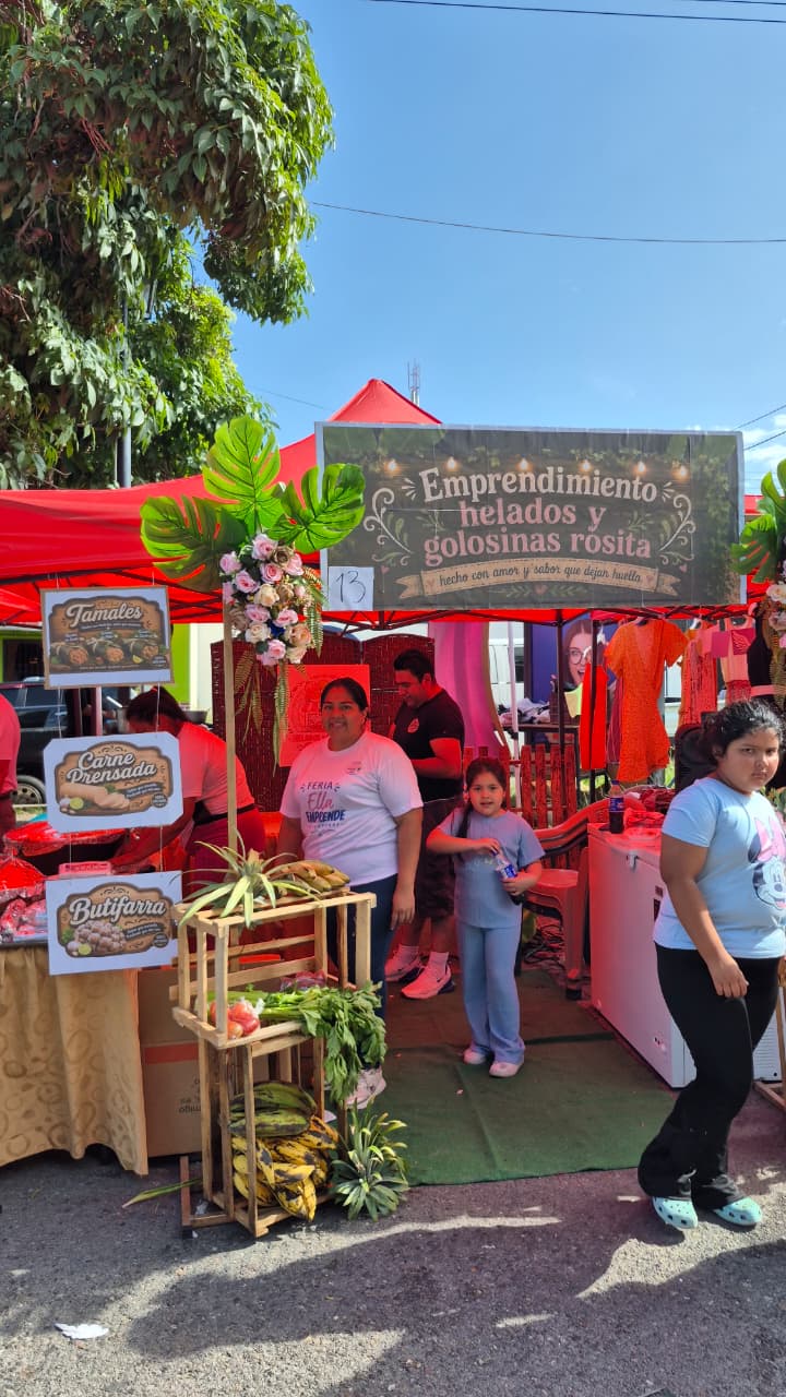 Feria de Emprendimiento “ELLA EMPRENDE” impulsa la autonomía económica de las mujeres en Ocotepeque